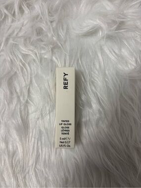 REFY Tinted Lip Gloss in Rose Wood